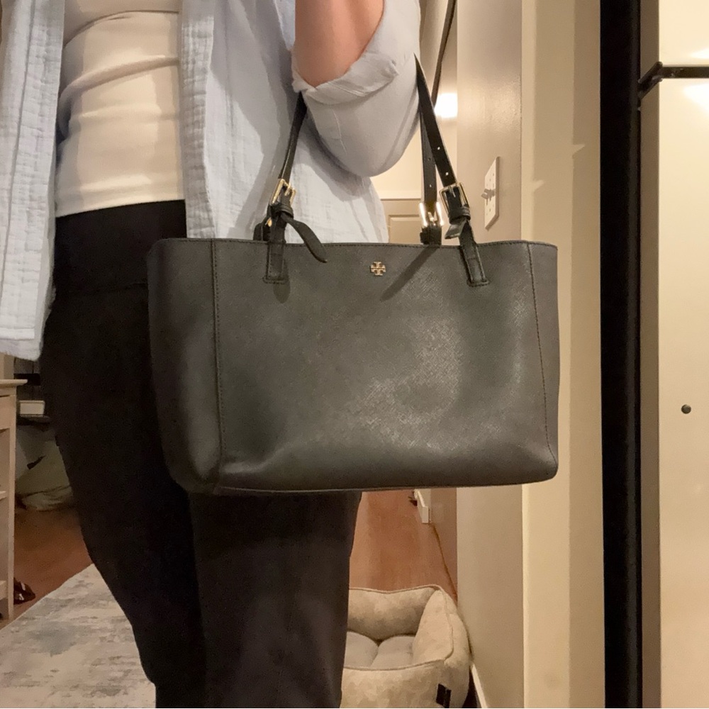 Tory Burch Black Saffiano Leather Tote – Zip Top, Classic Logo